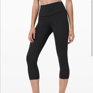 Lulu Lemon Wunder Under cropped leggings